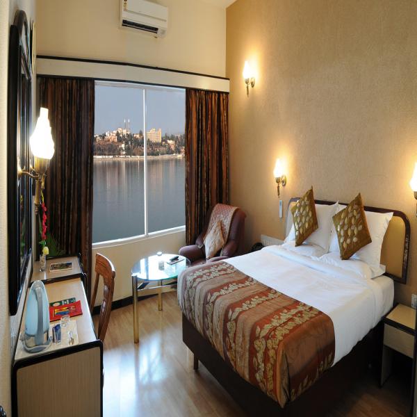 Hotel Lake View Ashok Hotel Lake View Ashok
